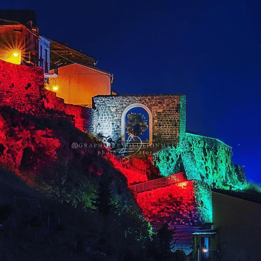 La Casa Di Carmen Appartement Melfi Buitenkant foto